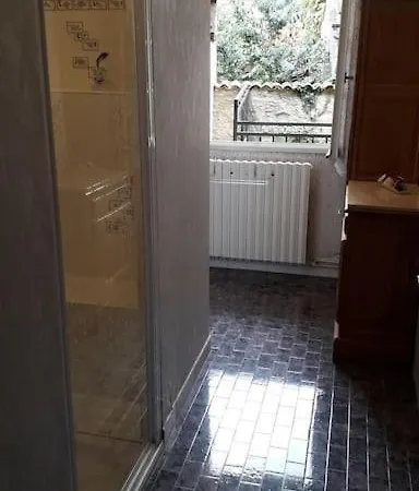 Maison Cossue De 200m2 A Lascaux