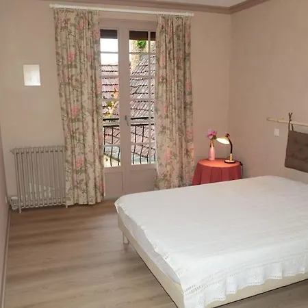Maison Cossue De 200m2 A Lascaux 펜션 몽티냑