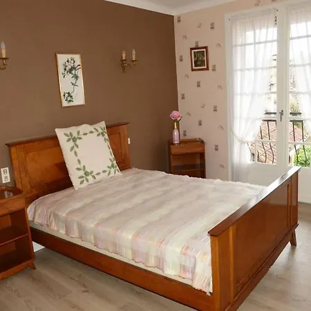 펜션 Maison Cossue De 200m2 A Lascaux 몽티냑